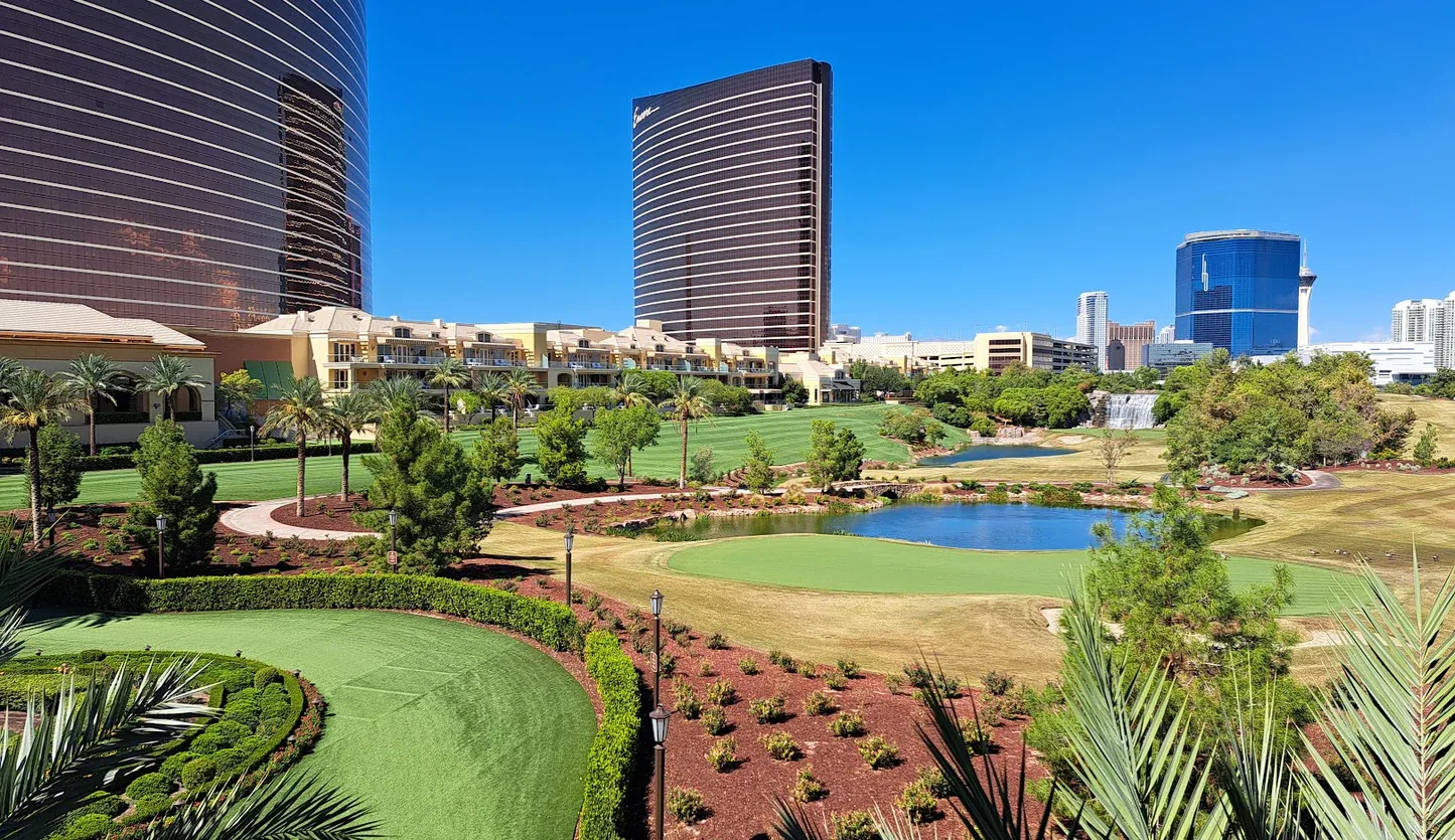 Wynn Golf Club Las Vegas — championship course on the Las Vegas Strip by Tom Fazio